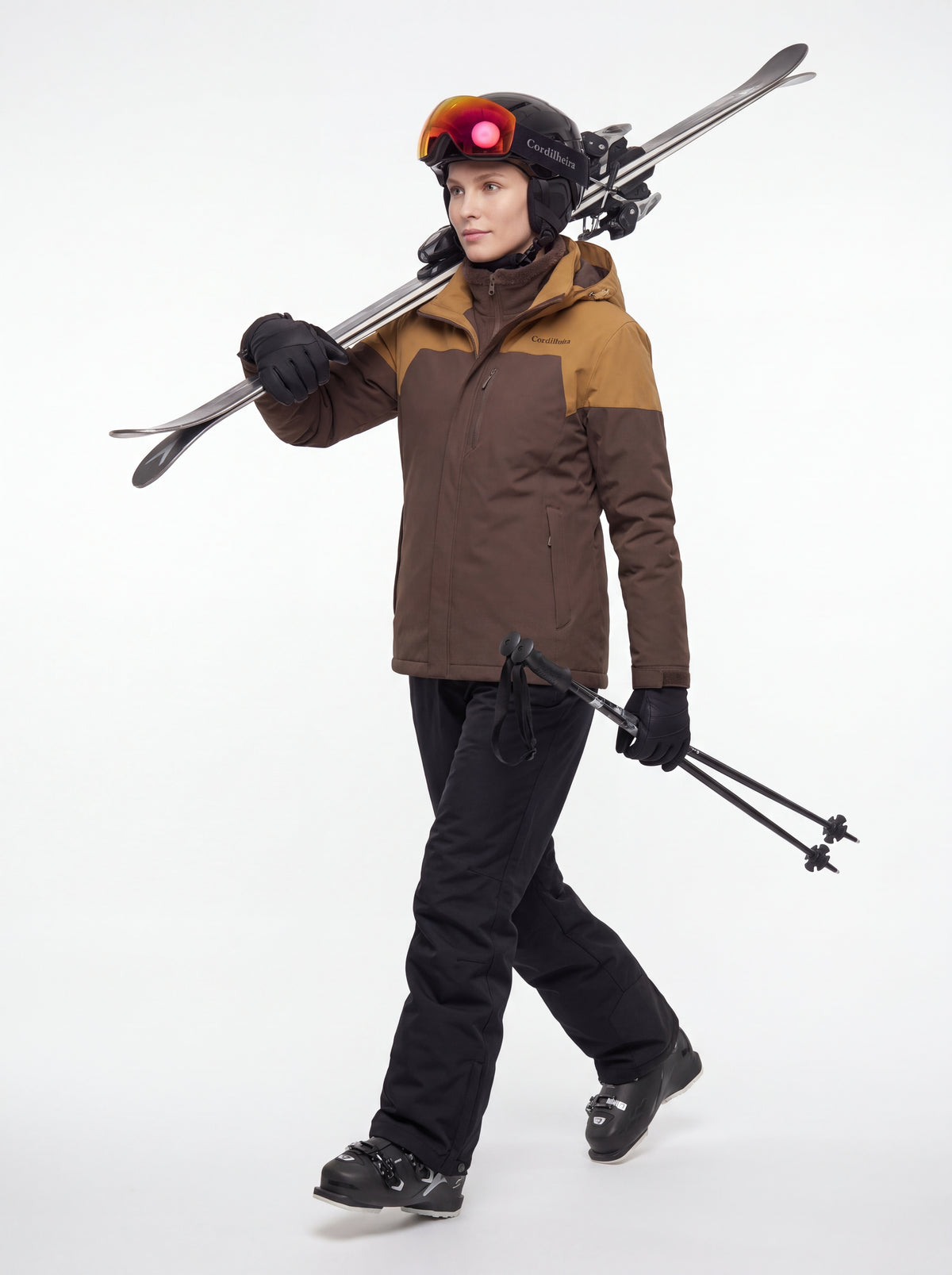 Modelo usando Jaqueta 3 em 1 Cordilheira Alpine Feminina em proposta de ski, Roupa da Marca Cordilheira com Boa resistência e proteção Confiável para neve e esportes de inverno.