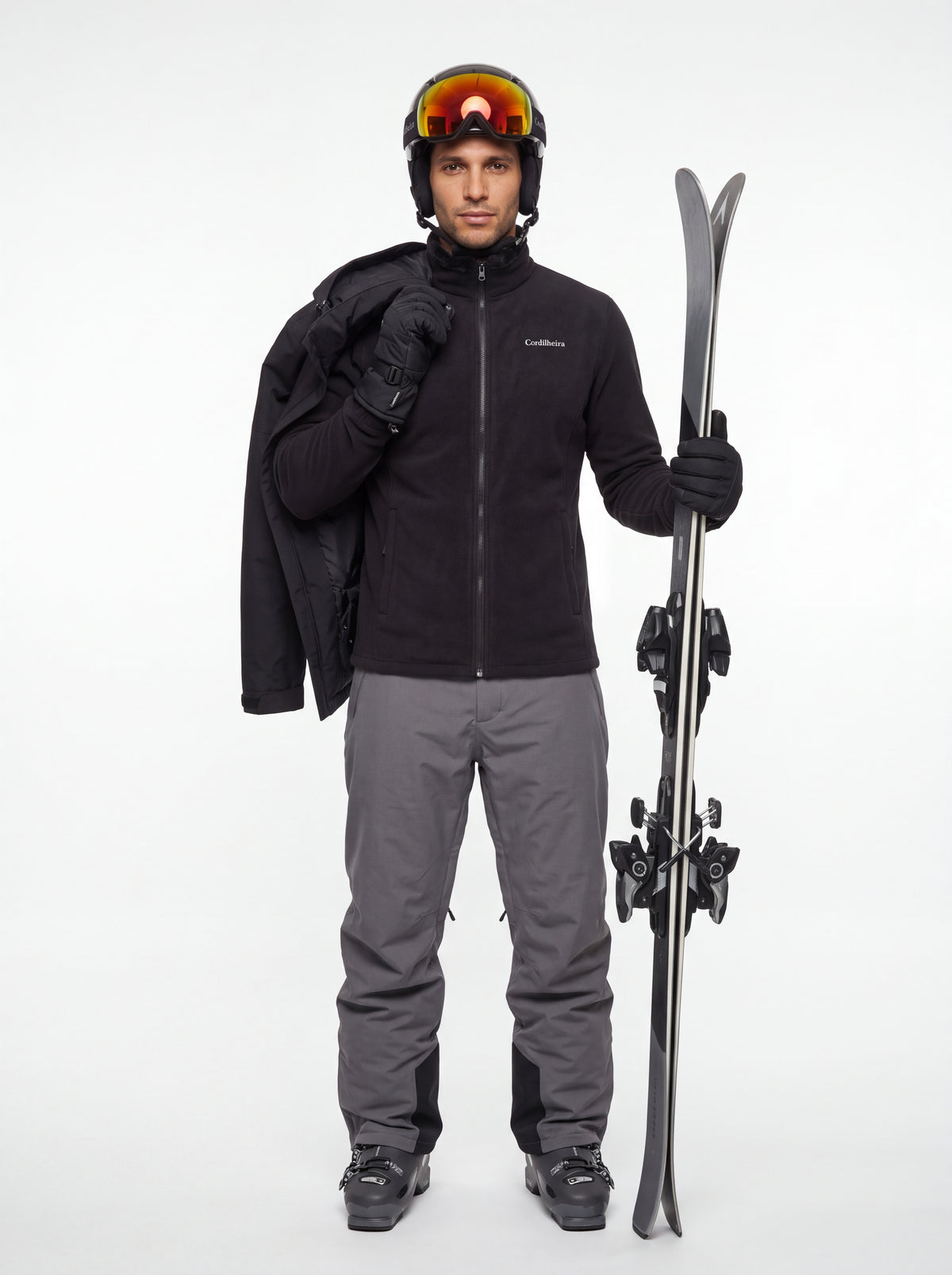 Modelo usando equipamento de ski com Jaqueta 3 em 1 Cordilheira Alpine Masculina, Roupa da Marca Cordilheira com Boa resistência e desempenho Confiável para neve e inverno.