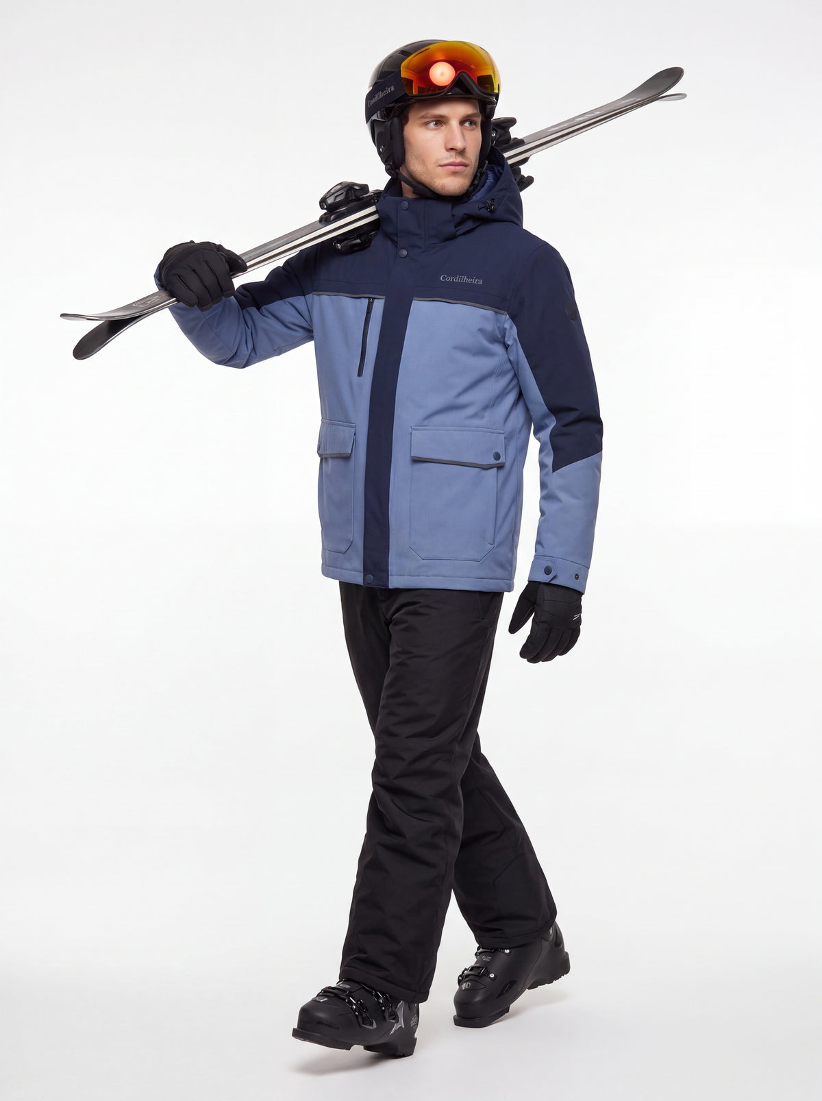 Modelo usando equipamento de ski com Jaqueta Puffer 3 em 1 Cordilheira Hybrid Masculina, Roupa da Marca Cordilheira com Boa impermeabilidade, resistência e proteção Confiável para neve e frio intenso.