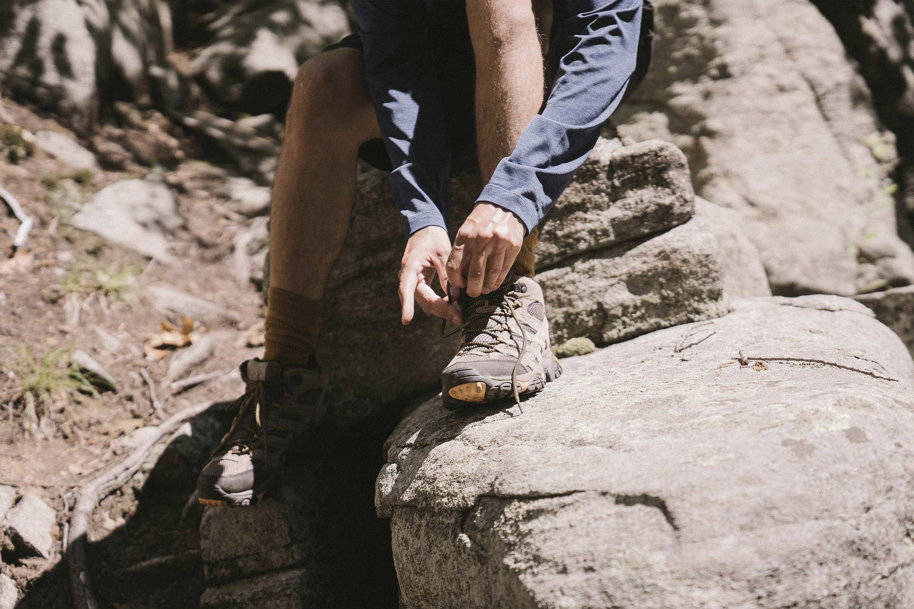 5 Dicas Essenciais para Evitar Bolhas nos Pés Durante Caminhadas e Trilhas