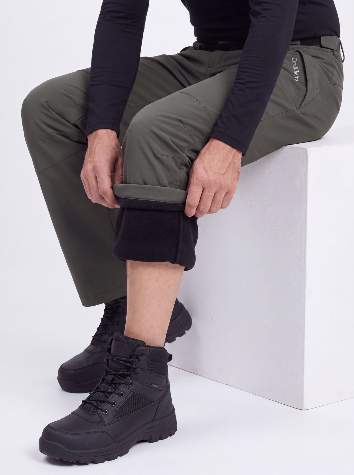 Calça 2 em 1 Cordilheira Pathfinder Masculina com logo preservada, Roupa da Marca Cordilheira com Boa qualidade, resistência e acabamento Confiável para atividades na neve.
