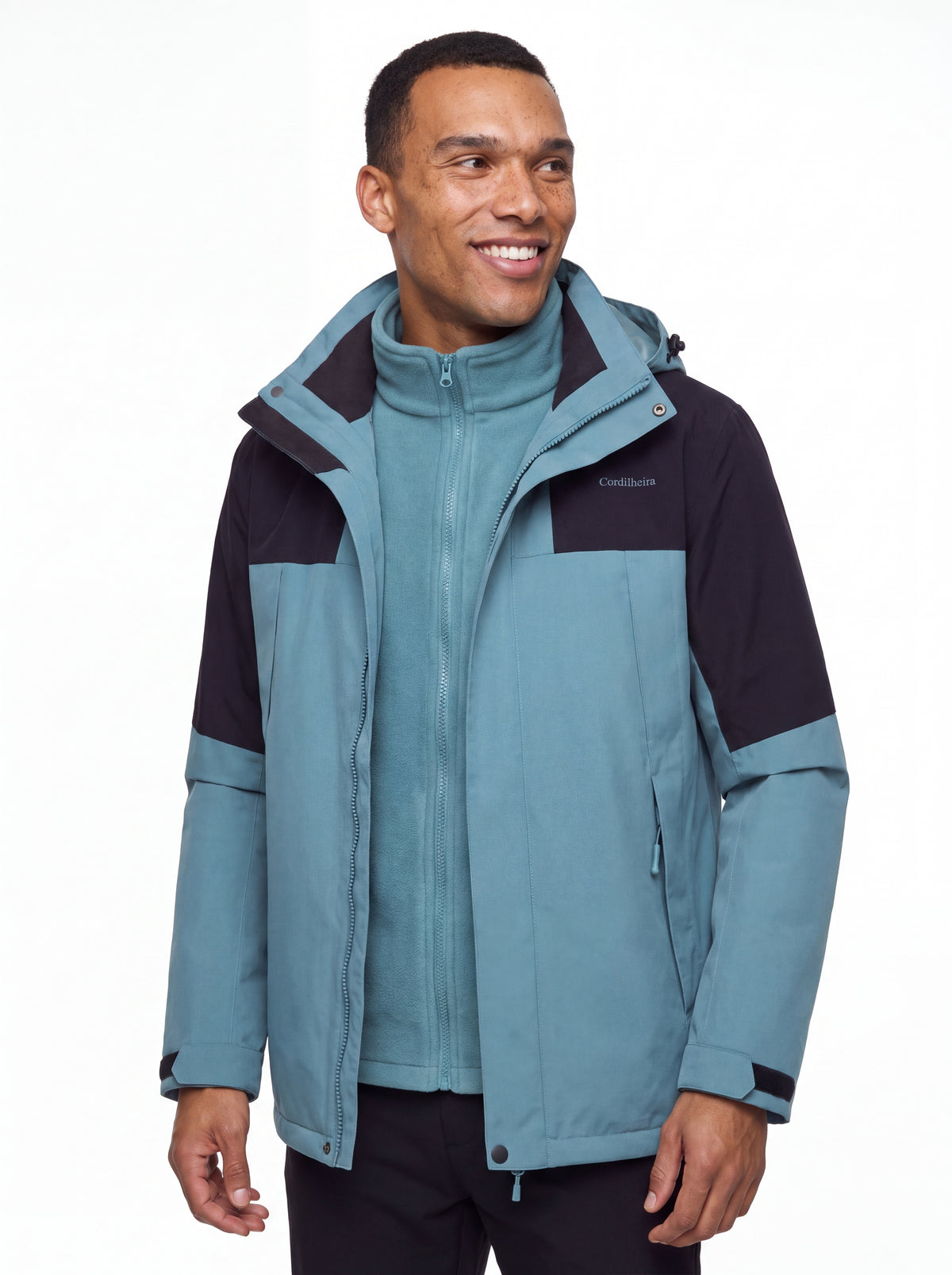 Jaqueta 3 em 1 Cordilheira Outlander aplicada em modelo, Roupa da Marca Cordilheira com Boa resistência e visual Confiável.