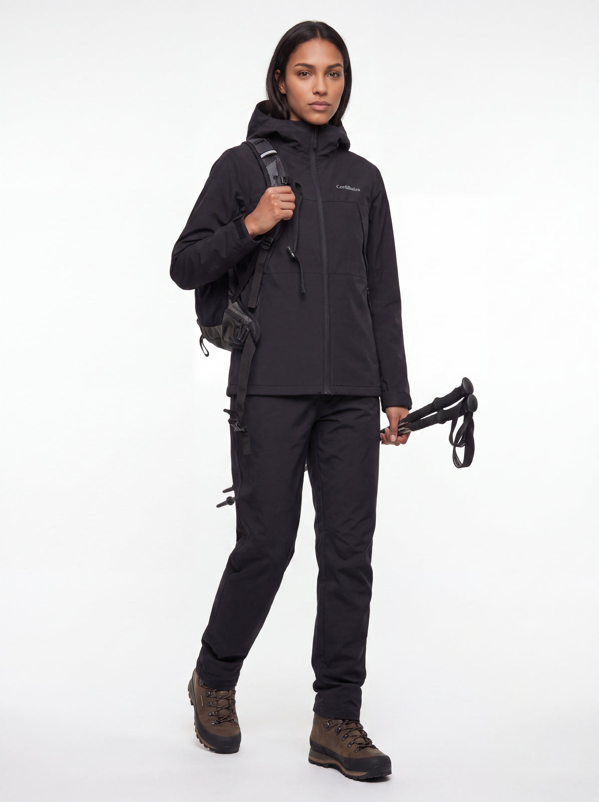 Modelo usando Roupa Jaqueta Cordilheira Boreal Impermeável em contexto outdoor, com Boa resistência e proteção Confiável para trilhas.