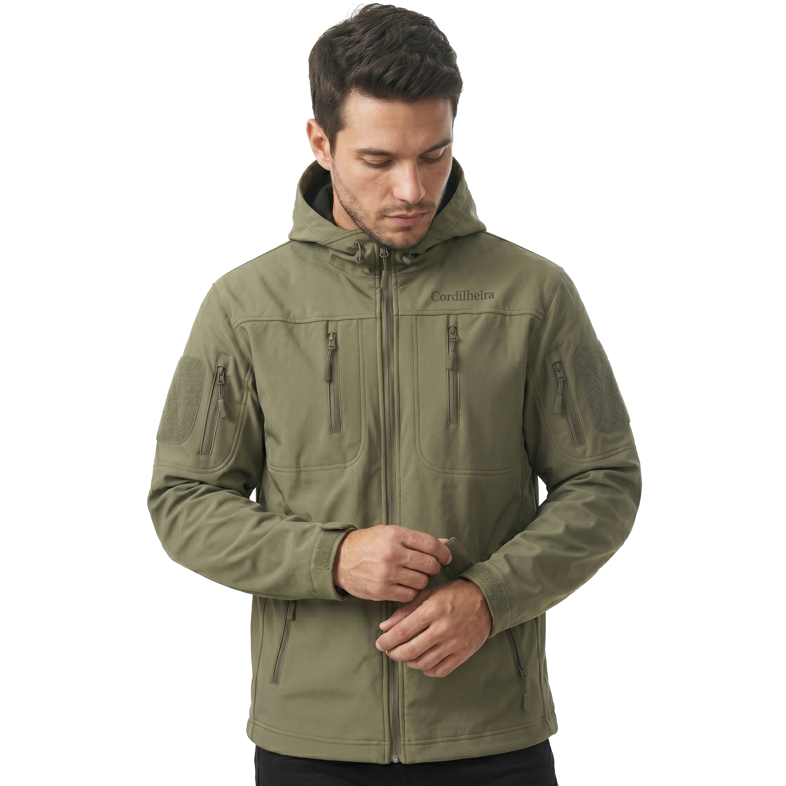 Jaqueta Cordilheira Ward Impermeável Masculina preta em vista frontal, uma Roupa da Marca Cordilheira com Boa qualidade e proteção Confiável para chuva e aventura.