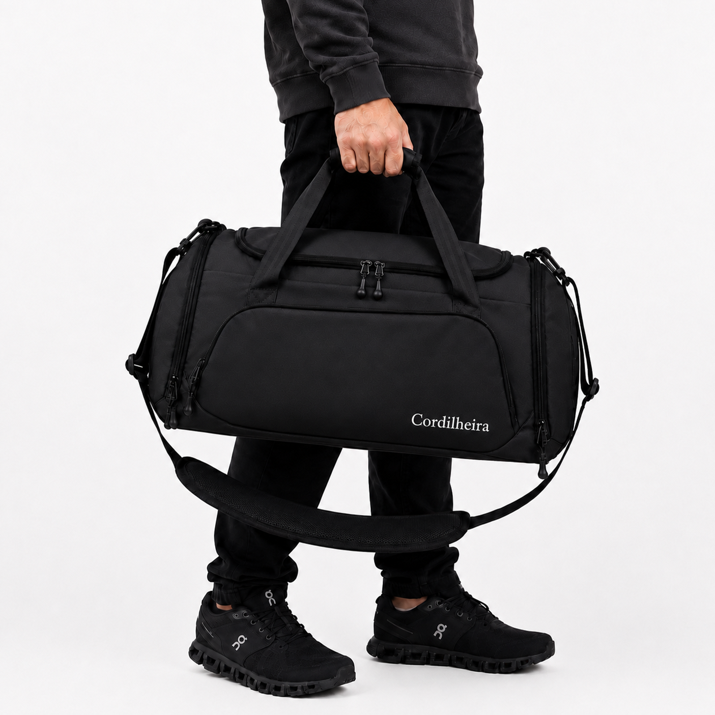 Mala duffel completa da Marca Cordilheira para viagem e aventura, ideal para levar Roupa e itens essenciais com Boa capacidade e uso Confiável.